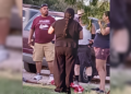 El menor fue auxiliado por vecinos y familiares tras ser golpeado por una llanta que salió desprendida de un vehículo en movimiento.