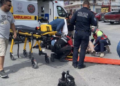 El motociclista quedó internado en el Hospital General de Zona No. 11 del IMSS tras sufrir lesiones de consideración en el accidente ocurrido sobre el bulevar Eliseo Mendoza Berrueto.