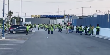 Personal de Bomberos y Protección Civil atendió el incendio registrado en la empresa Motores Fasco, en el Parque Industrial Amistad.