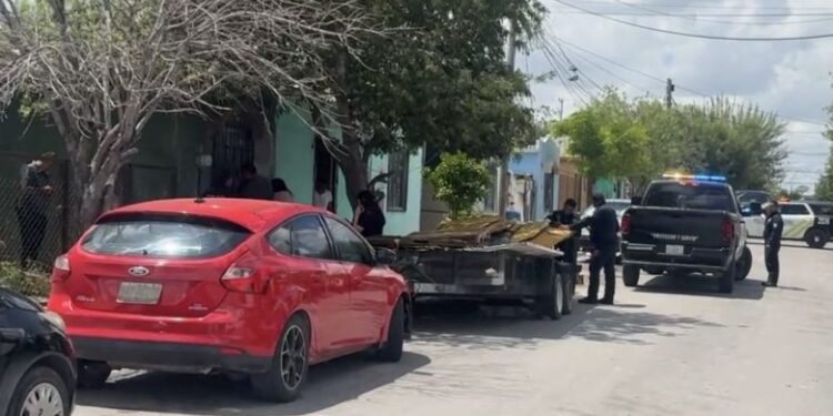 Hallan sin vida a hombre en vivienda de la colonia Acoros.