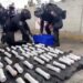 Decomisan explosivos artesanales en autobús de normalistas durante operativo carretero.