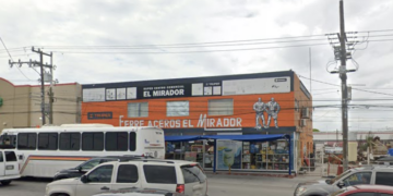 Investigan fraude contra ferreterías; hay dos detenidos.