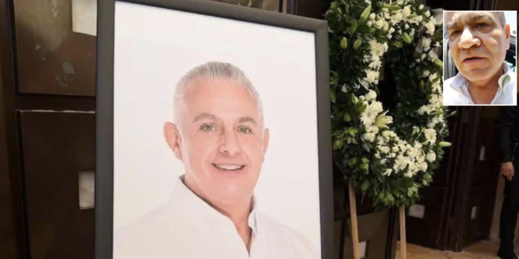 El senador Miguel Ángel Riquelme Solís acudió a la misa privada en memoria de Román Alberto Cepeda González y destacó su trayectoria política y su compromiso con Torreón.