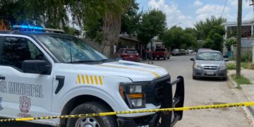 Investigan fallecimiento de hombre localizado en inmueble de Hacienda La Luna.