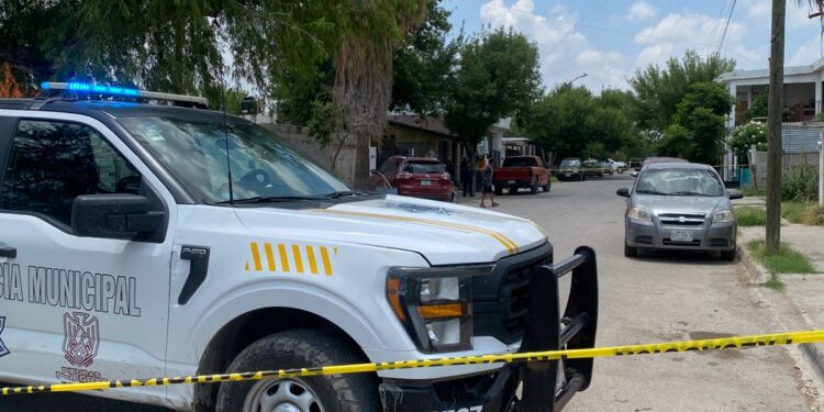 Investigan fallecimiento de hombre localizado en inmueble de Hacienda La Luna.