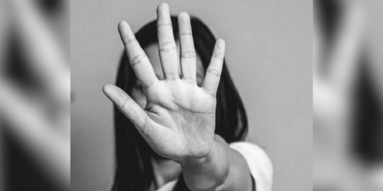 Medidas de protección ayudan a frenar reincidencia en casos de violencia familiar.