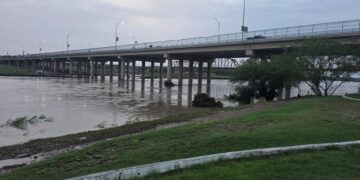 Comienza a descender el Río Bravo tras alcanzar un máximo histórico en 15 años.