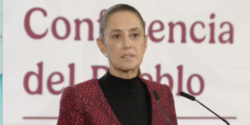 La presidenta informó que dialogó con Donald Trump y Mark Carney.