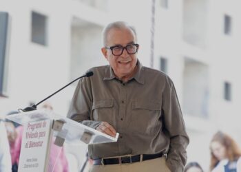 Rubén Rocha Moya asegura que sigue en Culiacán y niega protección federal.