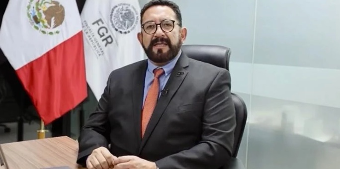 Renuncia Ulises Lara a la Fiscalía Especial de Asuntos Relevantes de la FGR.
