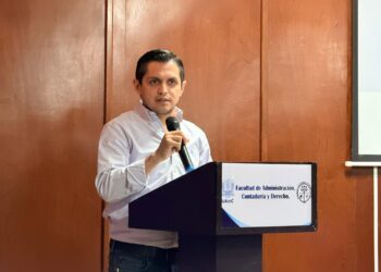 Impulsan con $94 mil tercera edición de DireBecas en la FACyD.