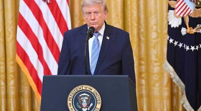 Trump anuncia control de EU sobre 65 mil millones de barriles de petróleo venezolano.