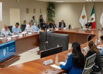 Regidores advierten posible destitución del Secretario de Ayuntamiento por frenar punto de acuerdo.