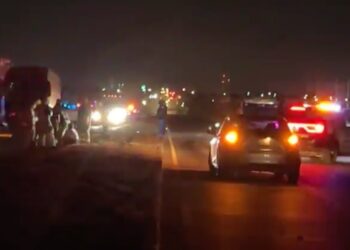 Mueren dos personas en choque entre camioneta y autobús Senda en Piedras Negras.