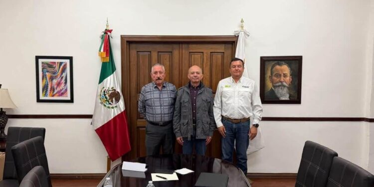 Frenan obra del Ojo de Agua de San Ildefonso; alcalde lleva reclamo a Saltillo.