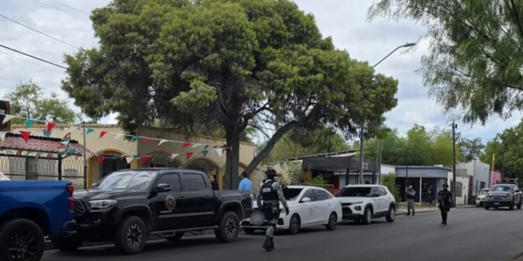 Fallece víctima de agresión con un bate; investigan homicidio.