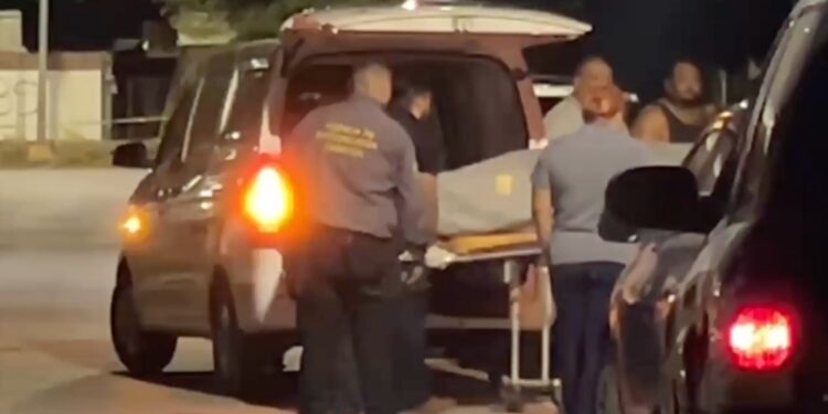 El cuerpo fue trasladado al Servicio Médico Forense para la práctica de la necropsia de ley.