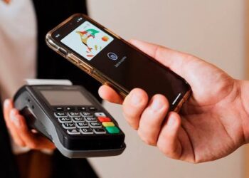 Advierten posibles afectaciones a grupos vulnerables por pagos digitales.