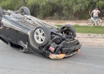 Adolescente de 16 años protagoniza choque-volcadura en Piedras Negras.